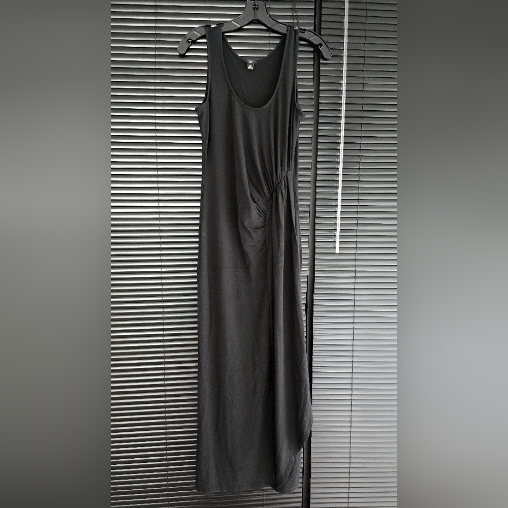 Elegant Black Maxi Dress